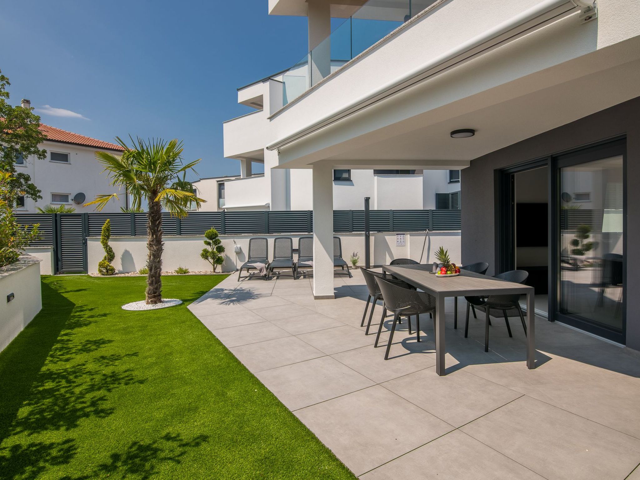 Ak Lux-Image-tags.info