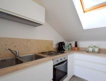 Panoramisch appartement op 250 meter van het strand in Njivice - thumbnail 3
