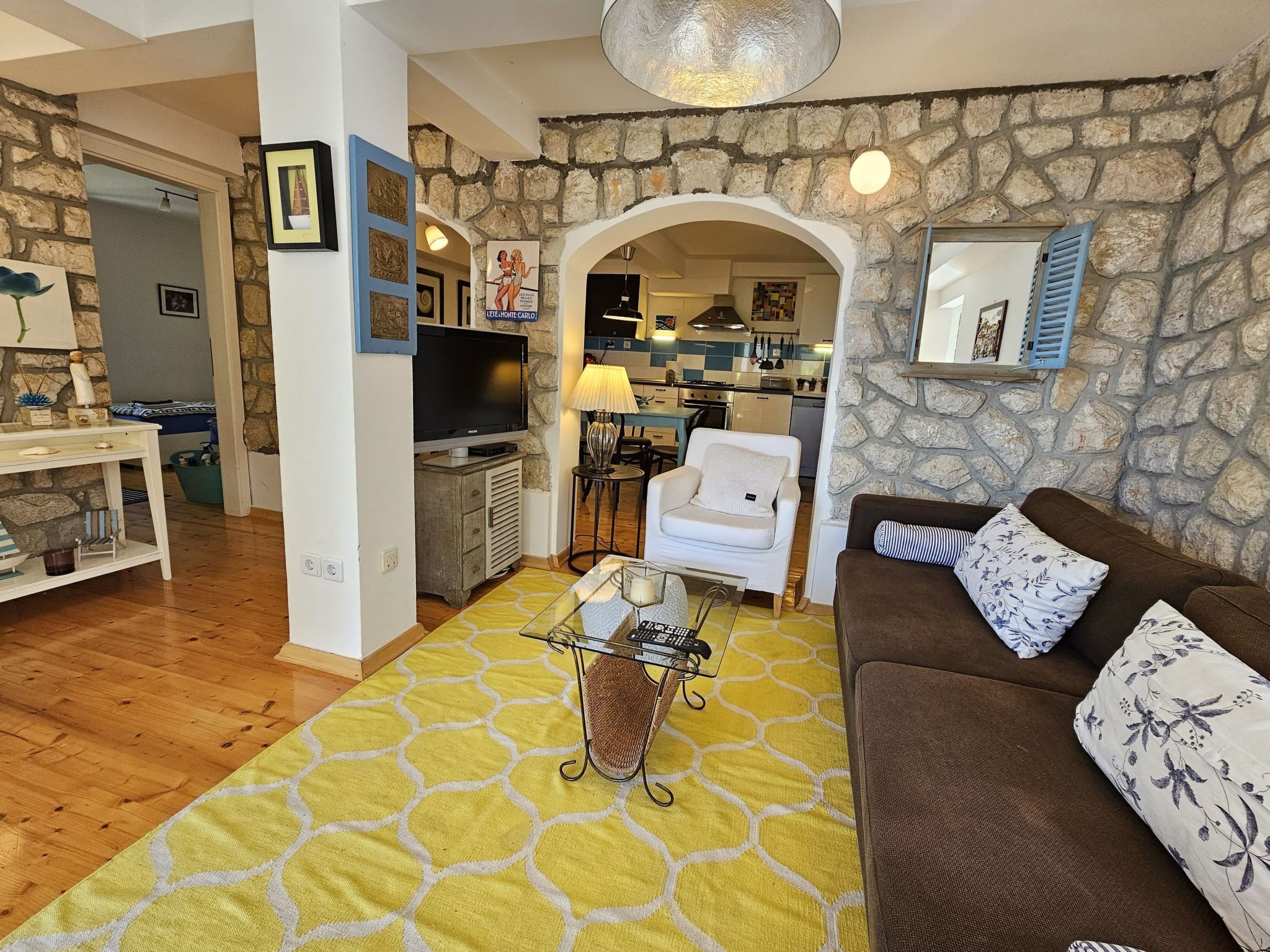 Barbara mit wünderschöne Terrasse-Image-tags.info