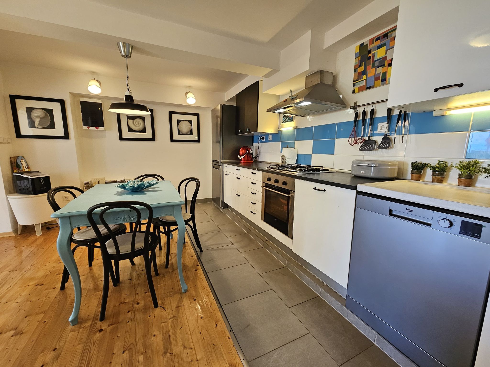 Barbara mit wünderschöne Terrasse-Image-tags.info