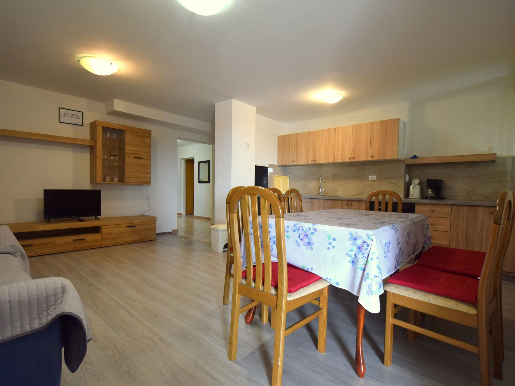 Angie 1-Image-tags.info