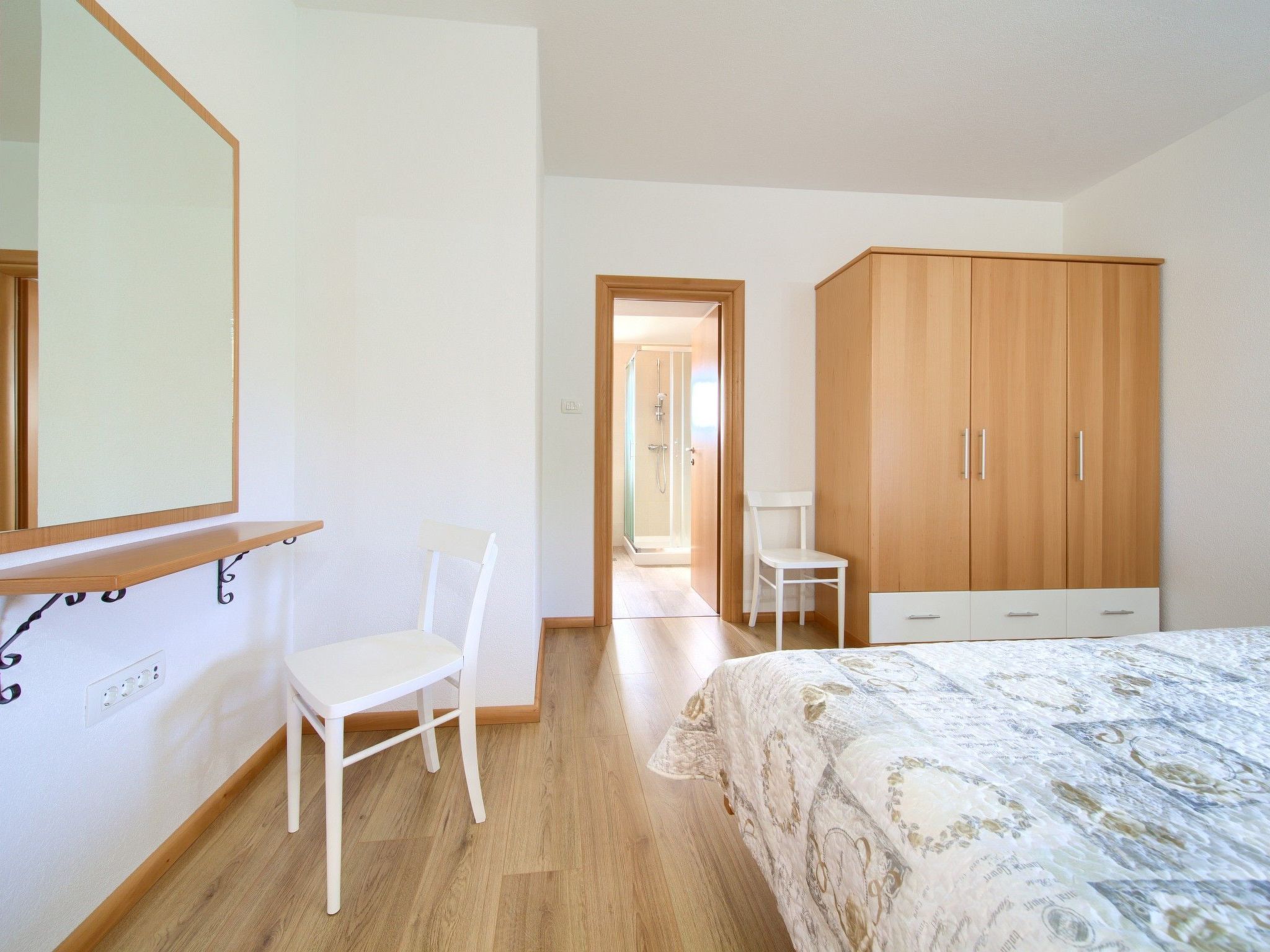 Morea-Image-tags.info