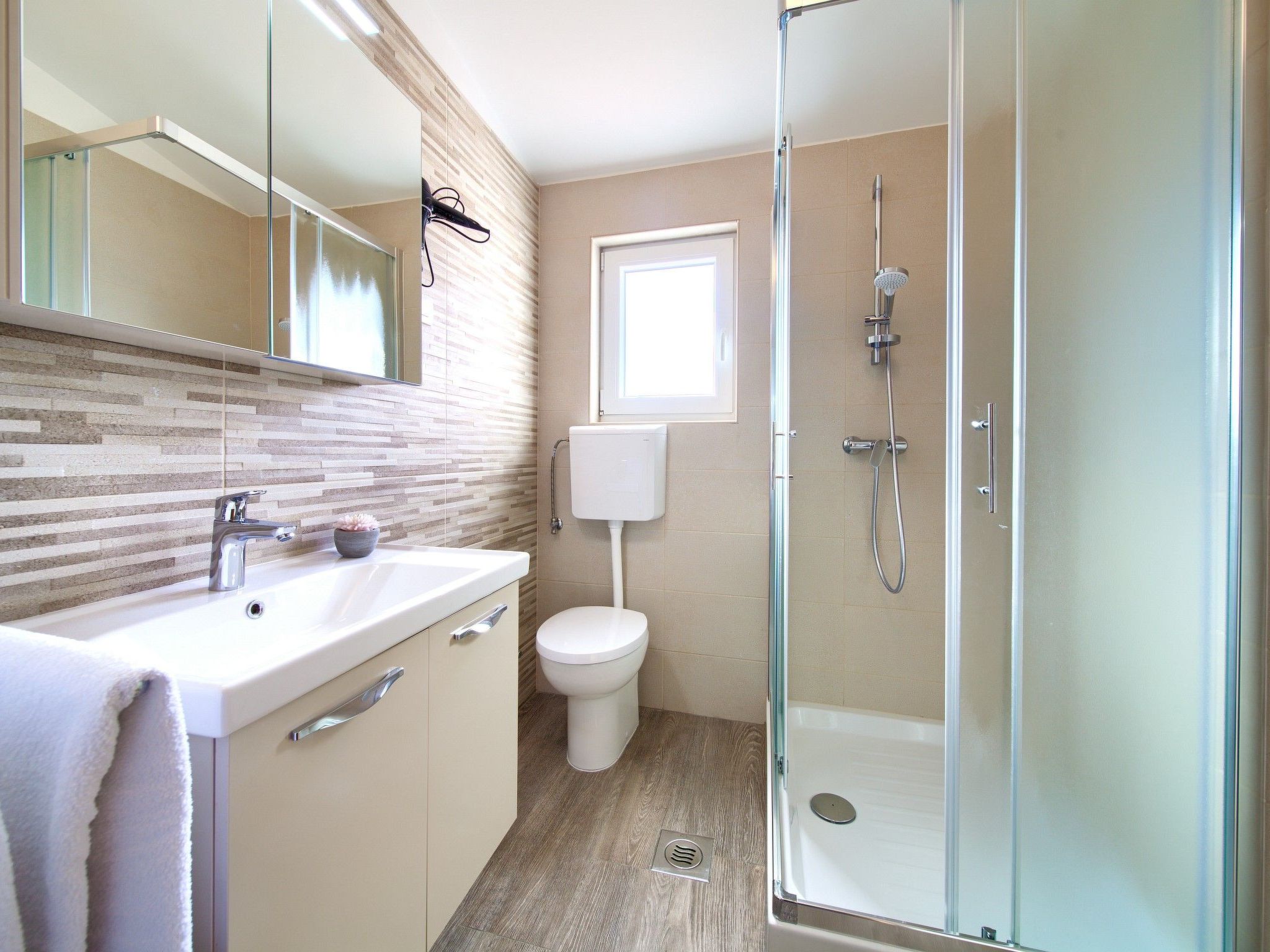 Morea-Image-tags.info