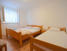 Knus appartement voor 2 personen vlakbij zee en strand in Njivice - thumbnail 4