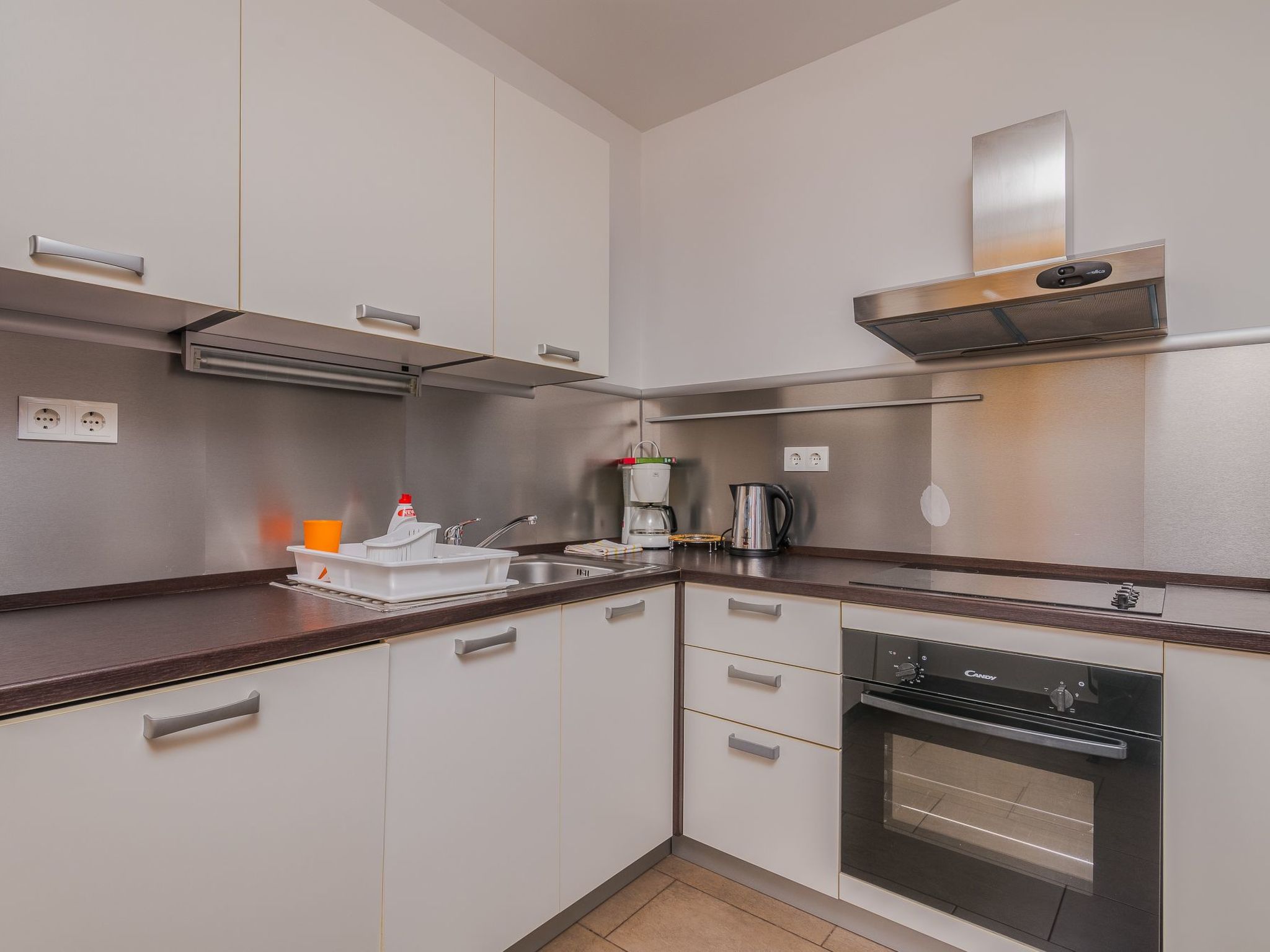 Katja 3-Image-tags.info