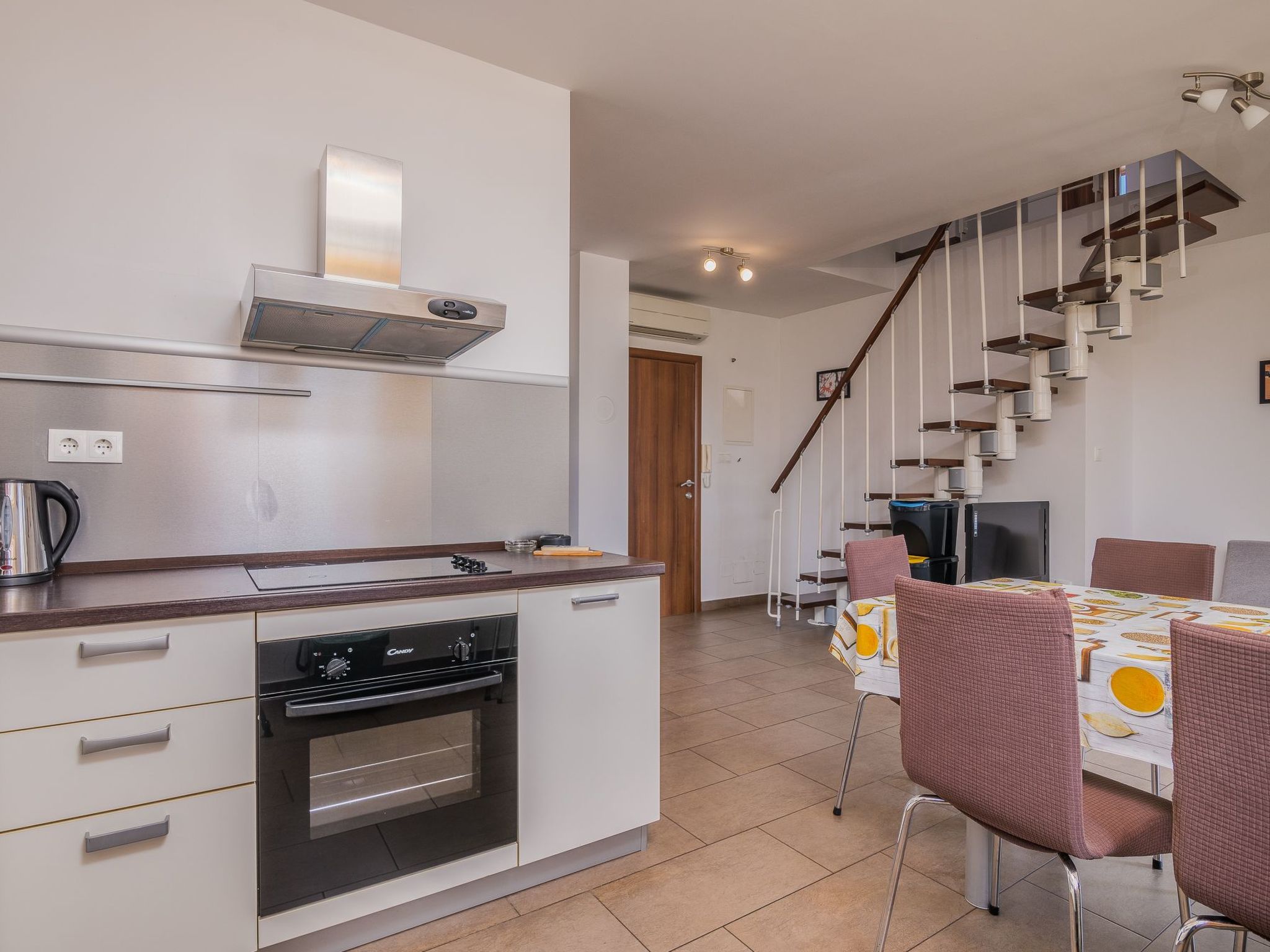 Katja 3-Image-tags.info