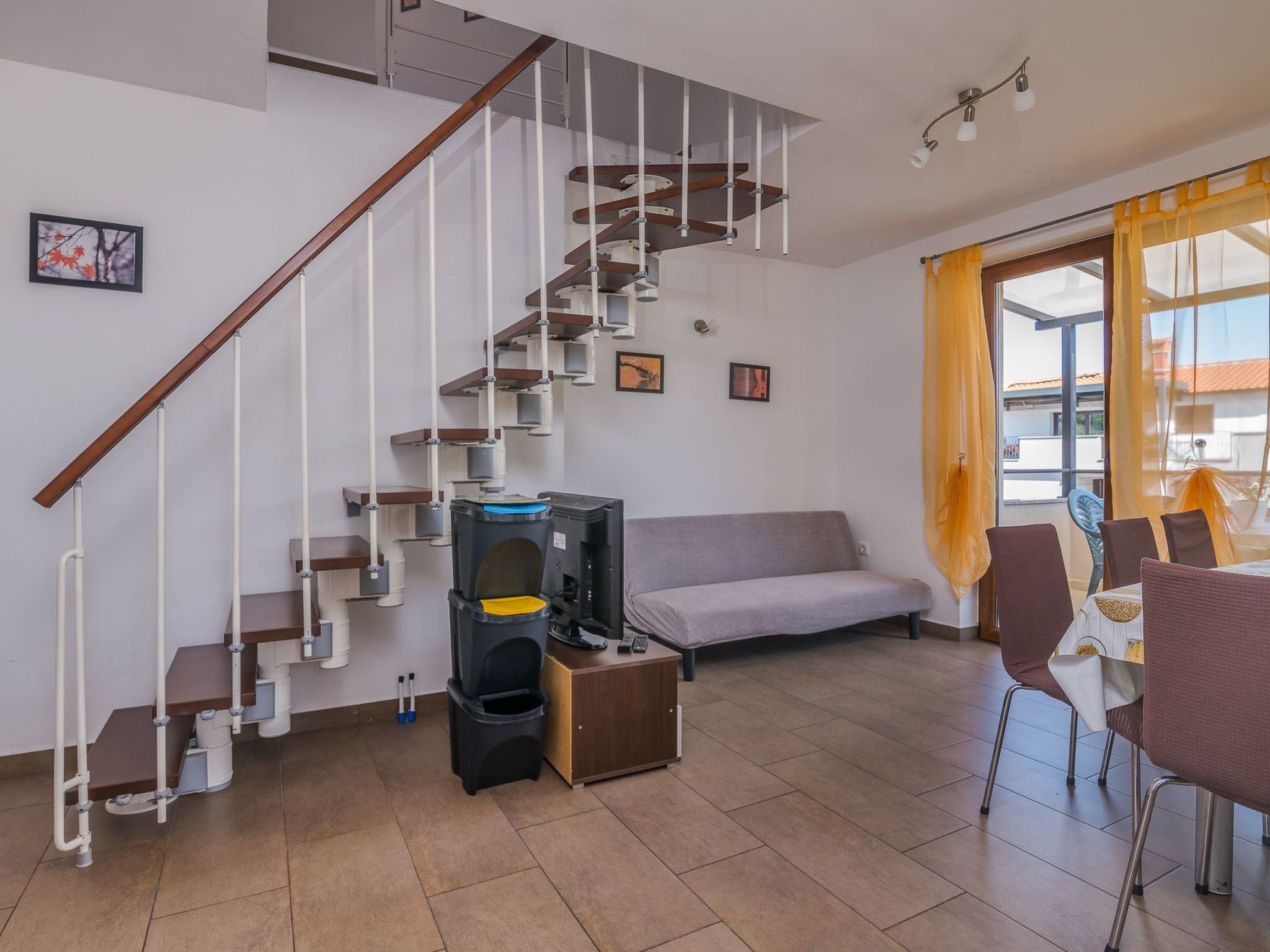 Katja 3-Image-tags.info