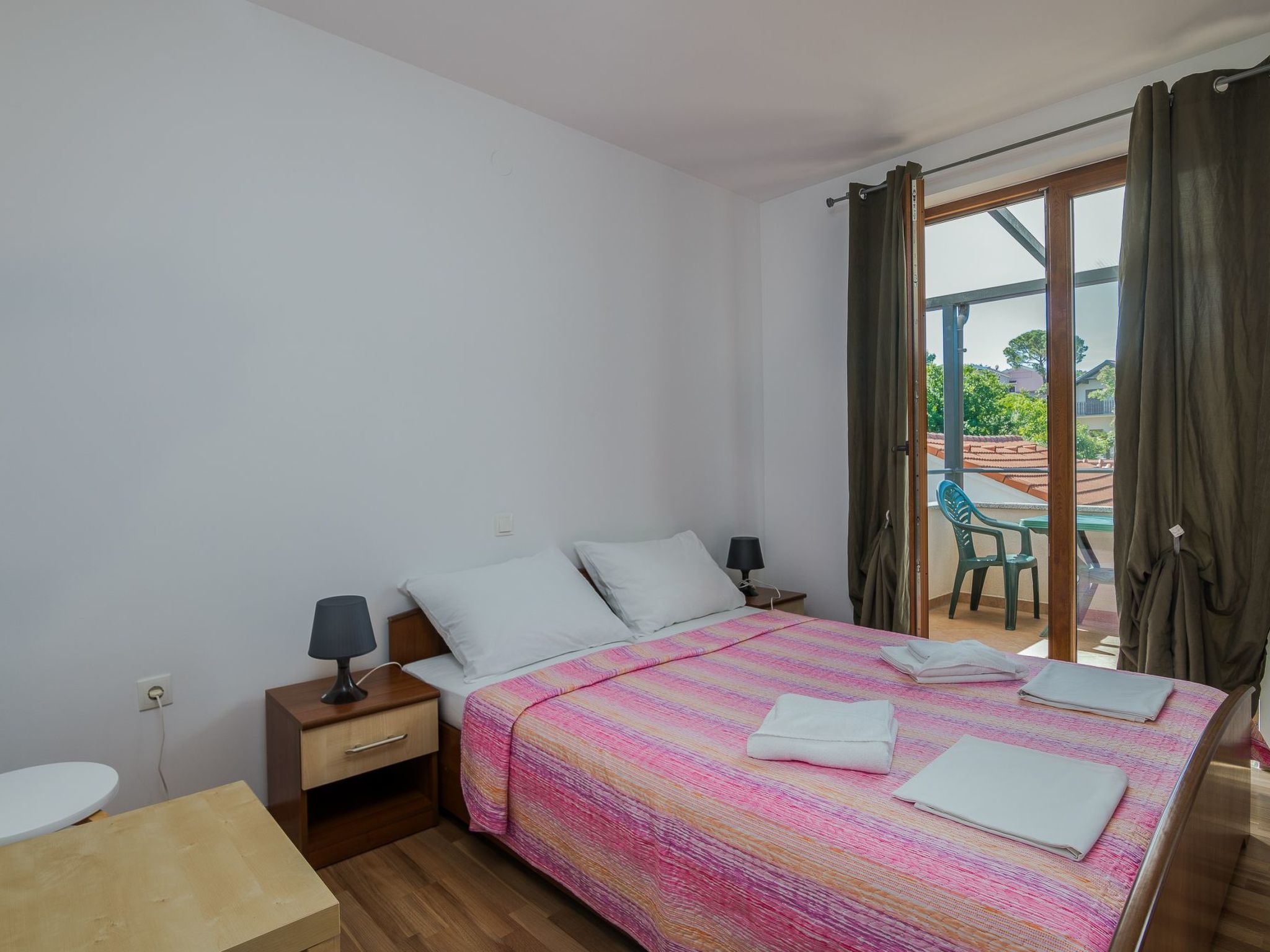 Katja 3-Image-tags.info