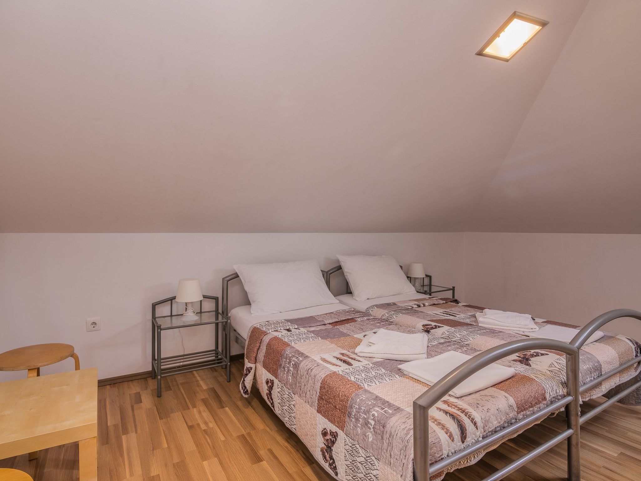 Katja 3-Image-tags.info