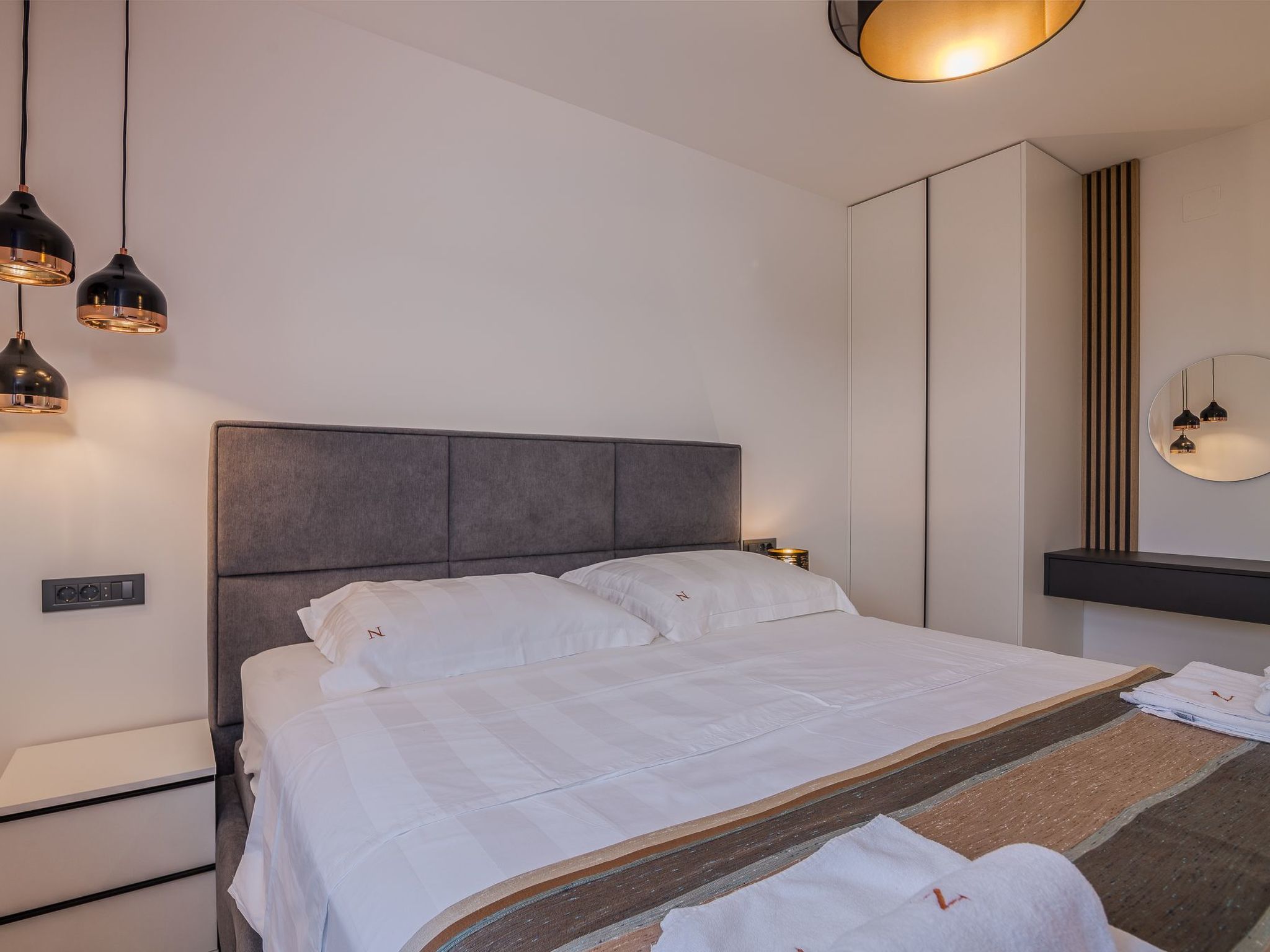 BP Lux-Image-tags.info