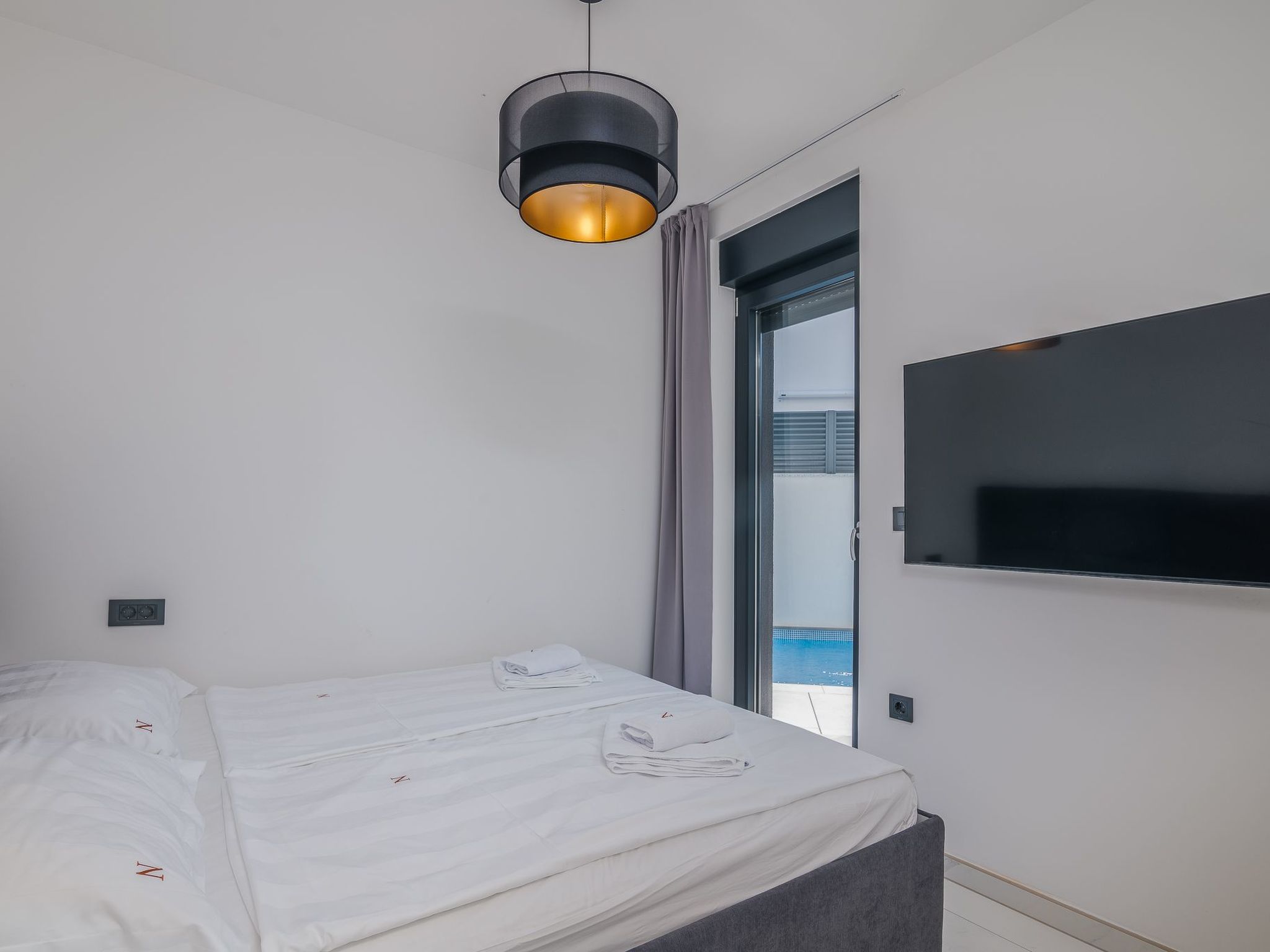 BP Lux-Image-tags.info