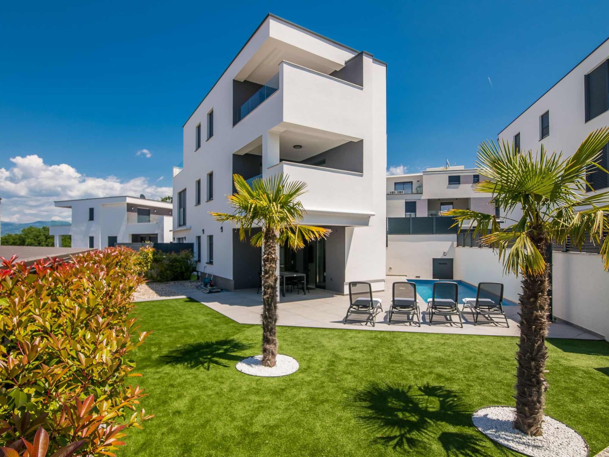 BP Lux-Image-tags.info