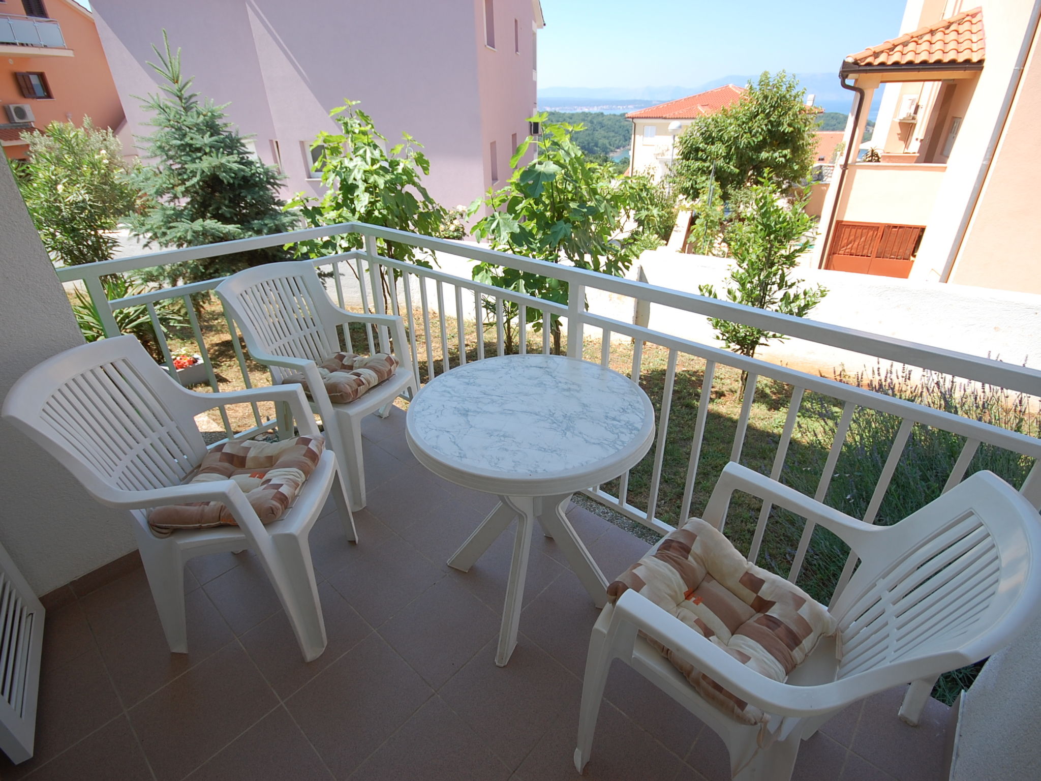 Apartment Fejer - 1 — view 1 of 14