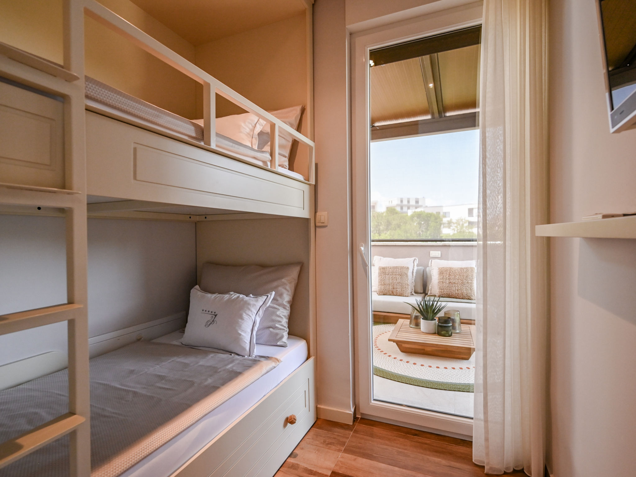 Villa Prestige Deluxe-Inside