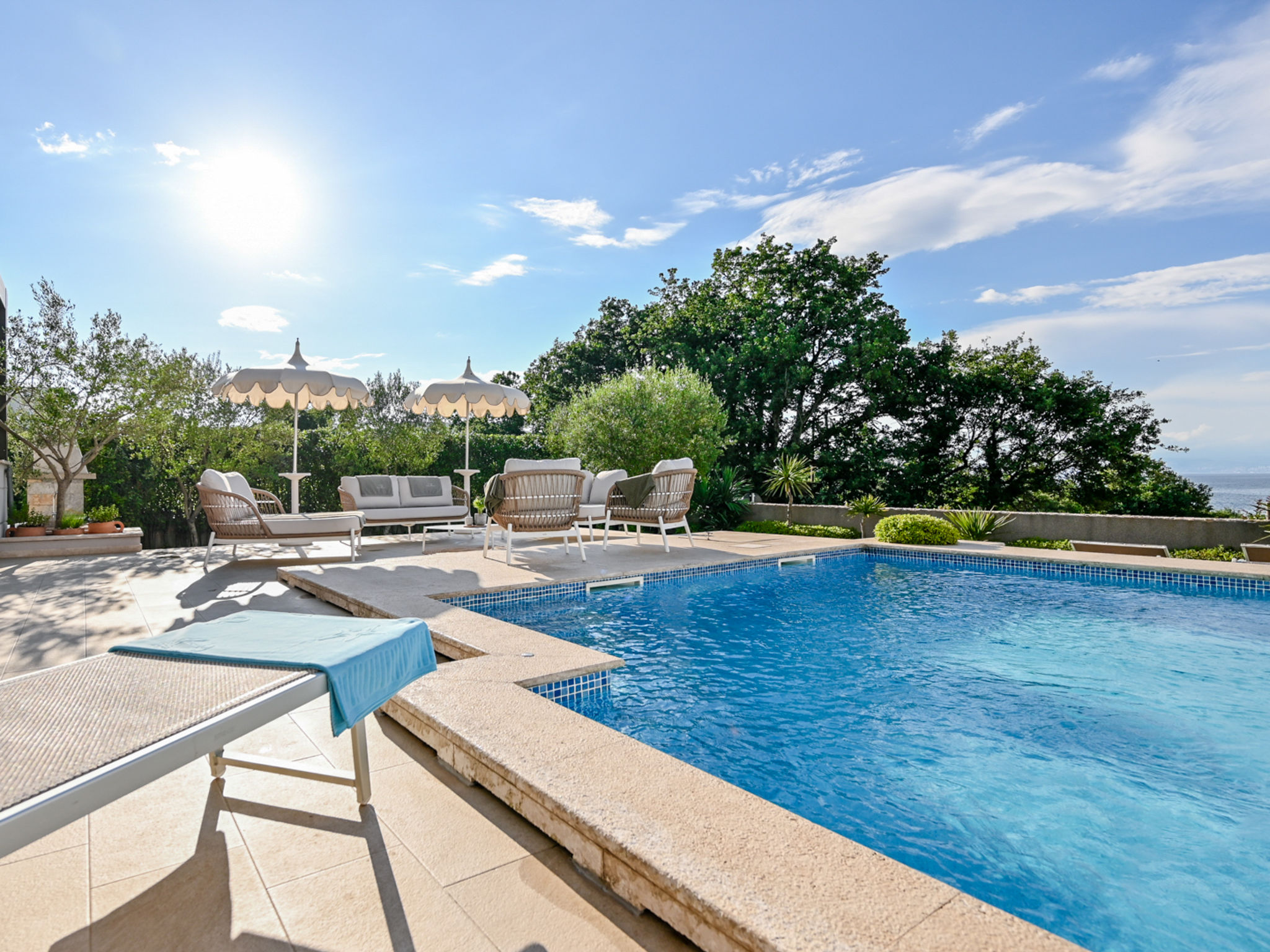 Villa Prestige Deluxe-Outside