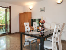 Comfortabel vakantiehuis Maravic op 70 meter van de Kvarner Baai in Klimno - thumbnail 4