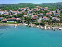 Vakantiehuis Maravic: op 70 meter van het kiezelstrand in Klimno, Krk - thumbnail 2