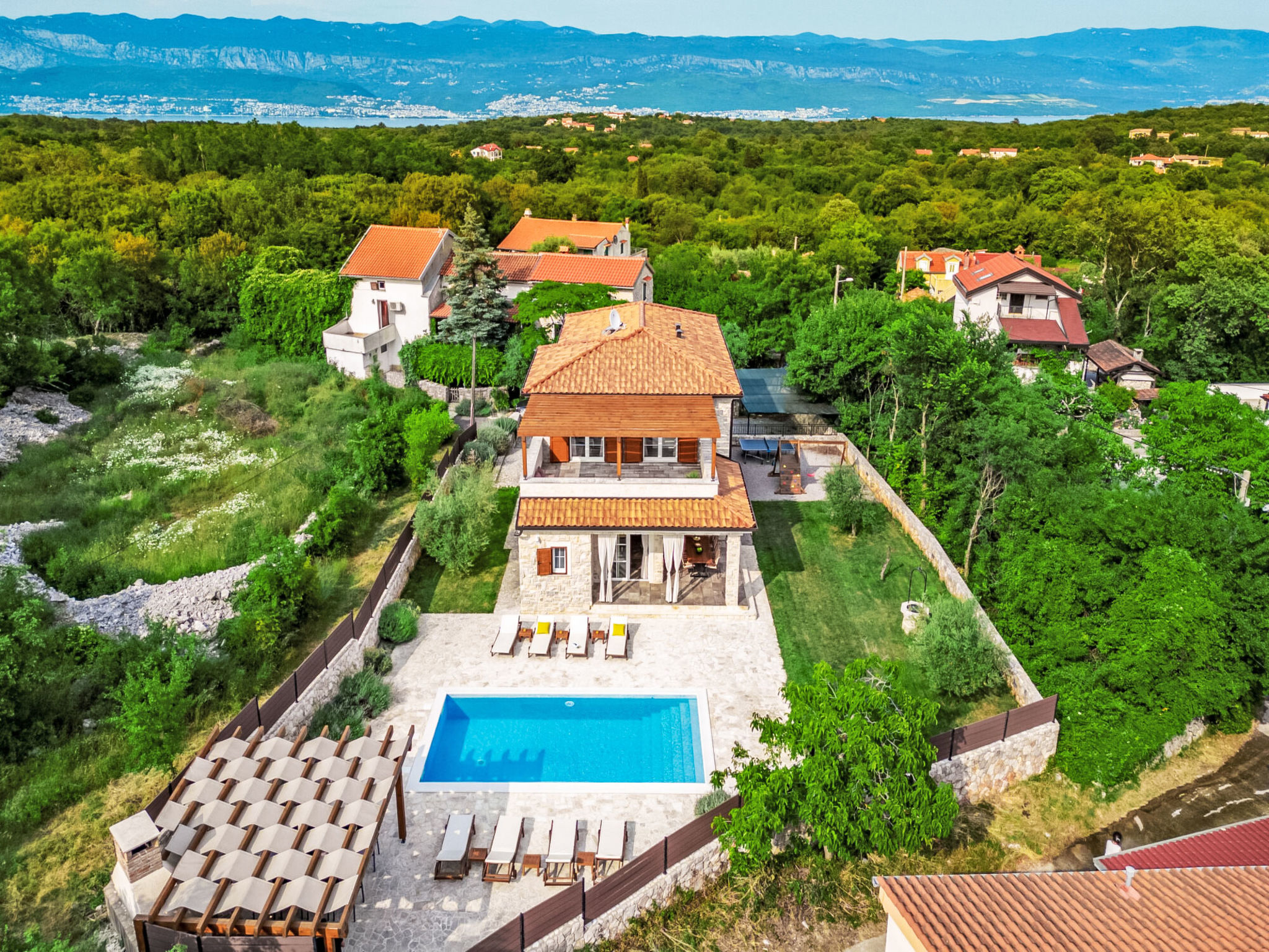 Mediterranean Villa LuLu on Krk - Buiten