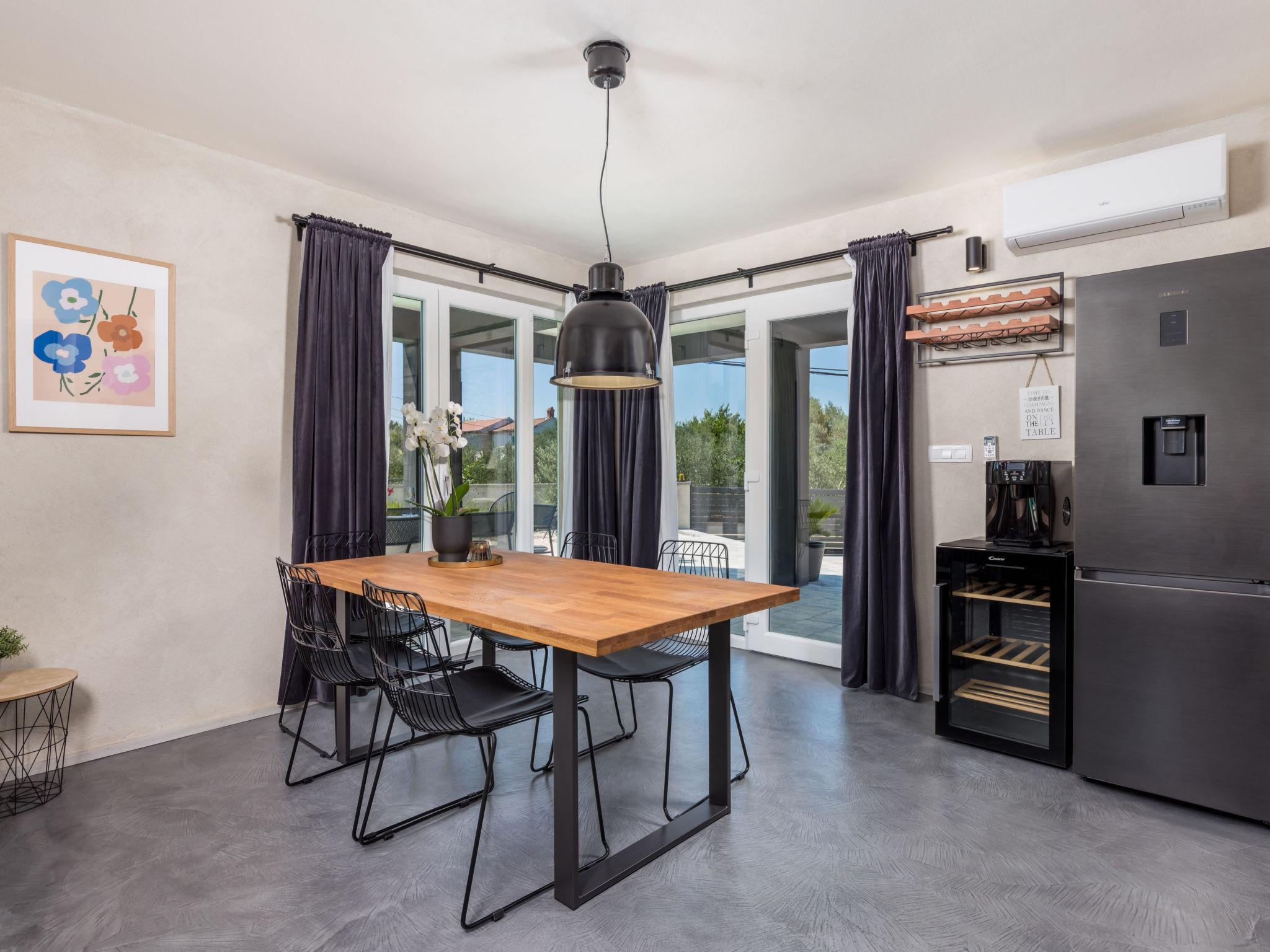 Kitchen / Dining Room