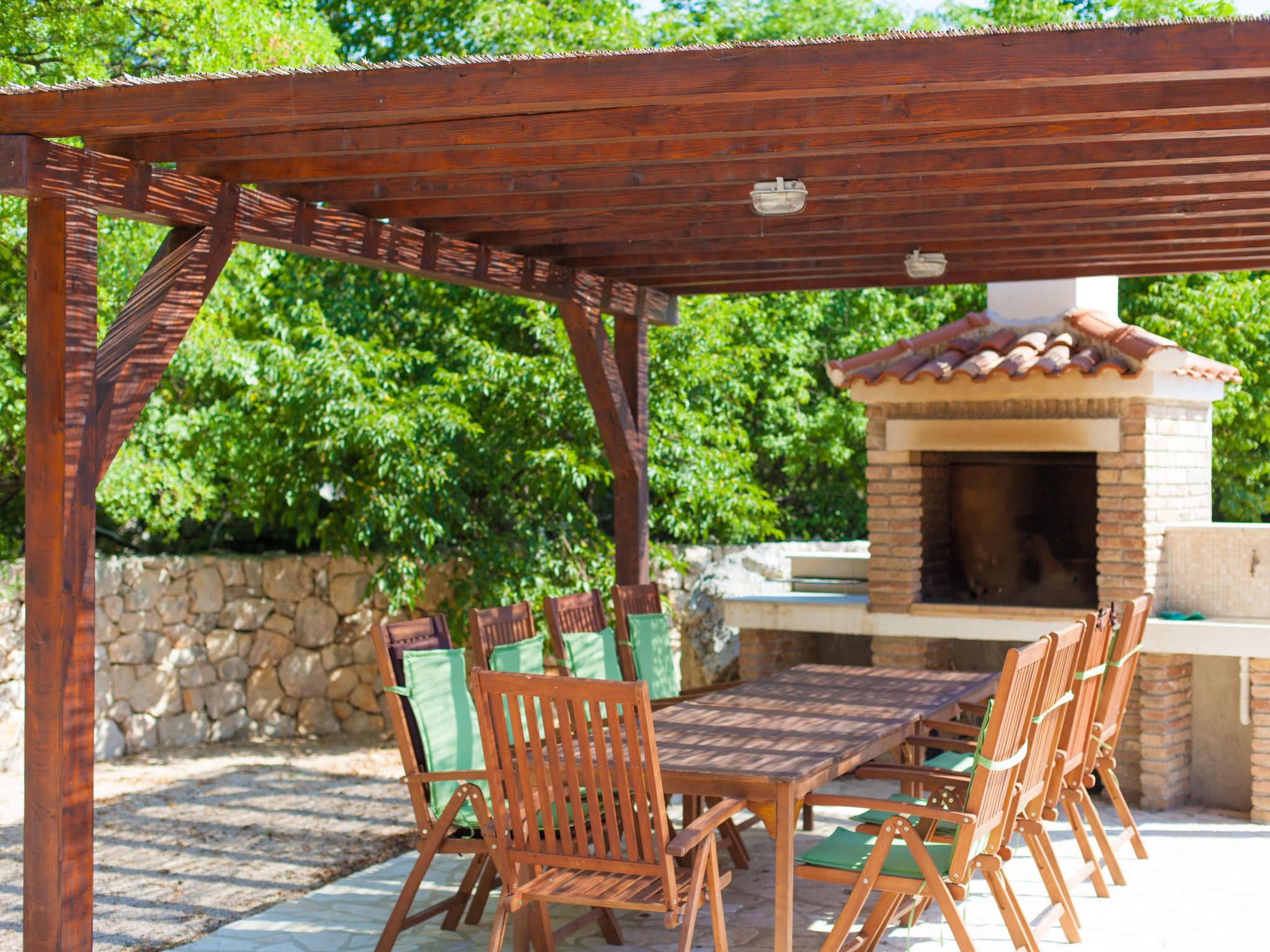 Luxuriöse Villa mit Pool inmitten der Natur-Image-tags.info