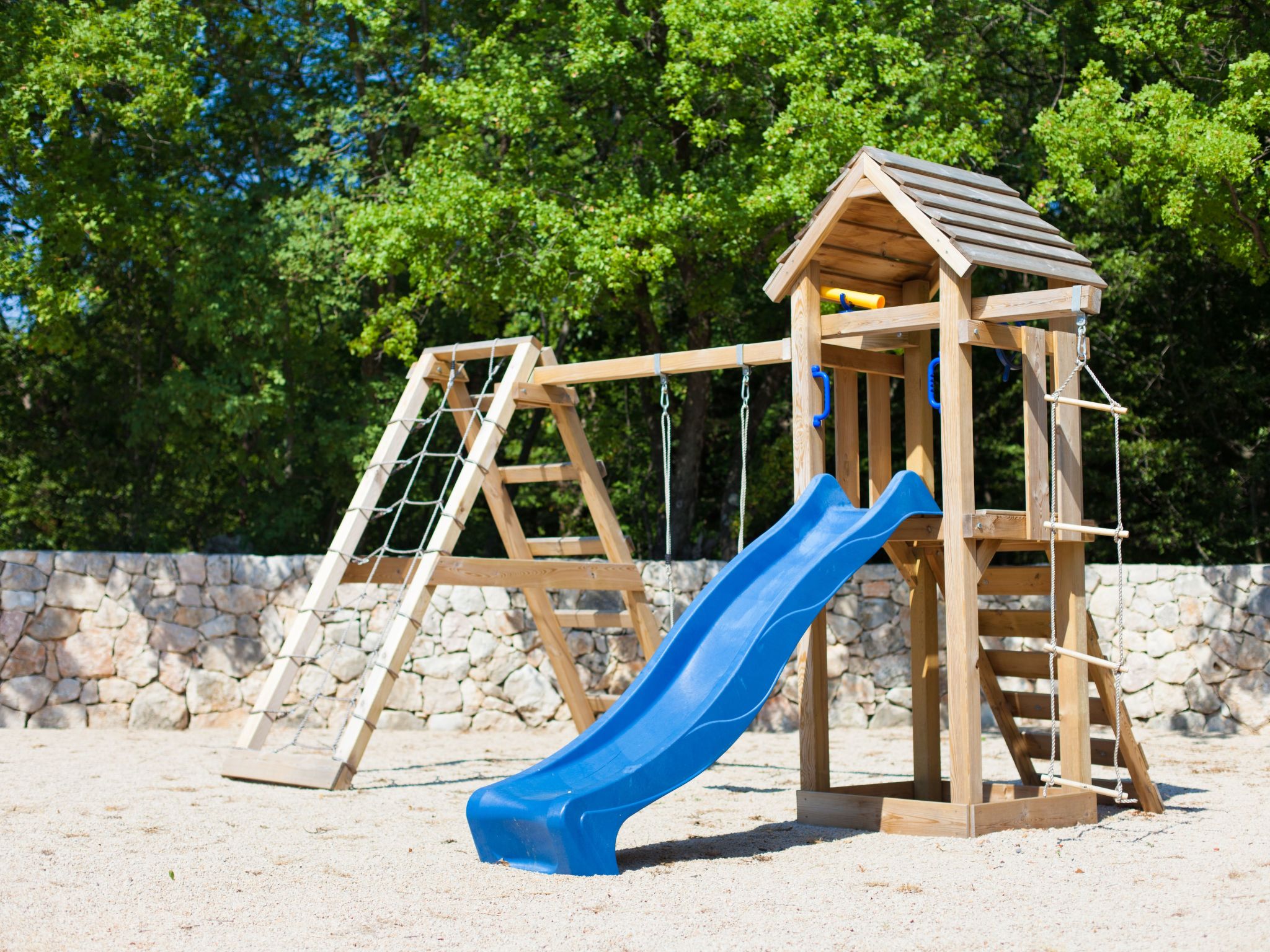 Luxuriöse Villa mit Pool inmitten der Natur-Image-tags.info