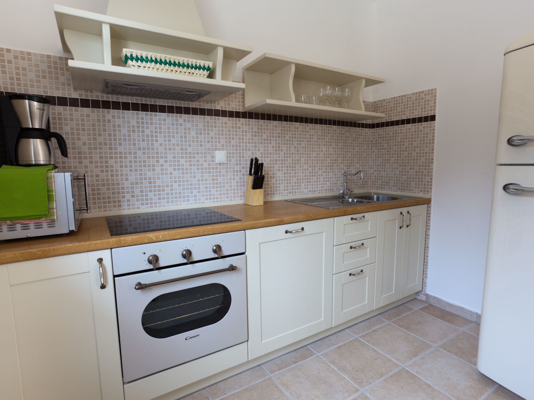 Luxuriöse Villa mit Pool inmitten der Natur-Image-tags.info