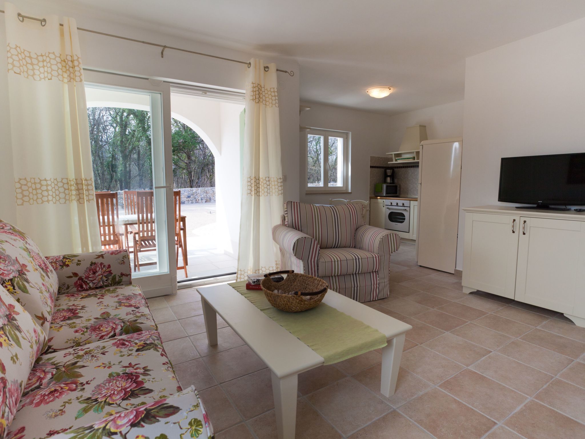 Luxuriöse Villa mit Pool inmitten der Natur-Image-tags.info