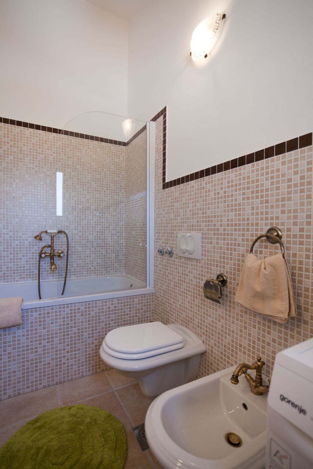 Luxuriöse Villa mit Pool inmitten der Natur-Image-tags.info