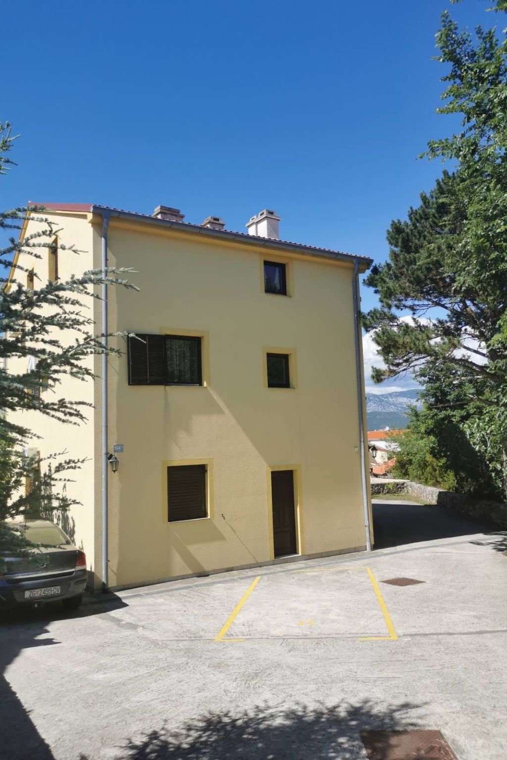 Mit Klimaanlage und Balkon-Binnen