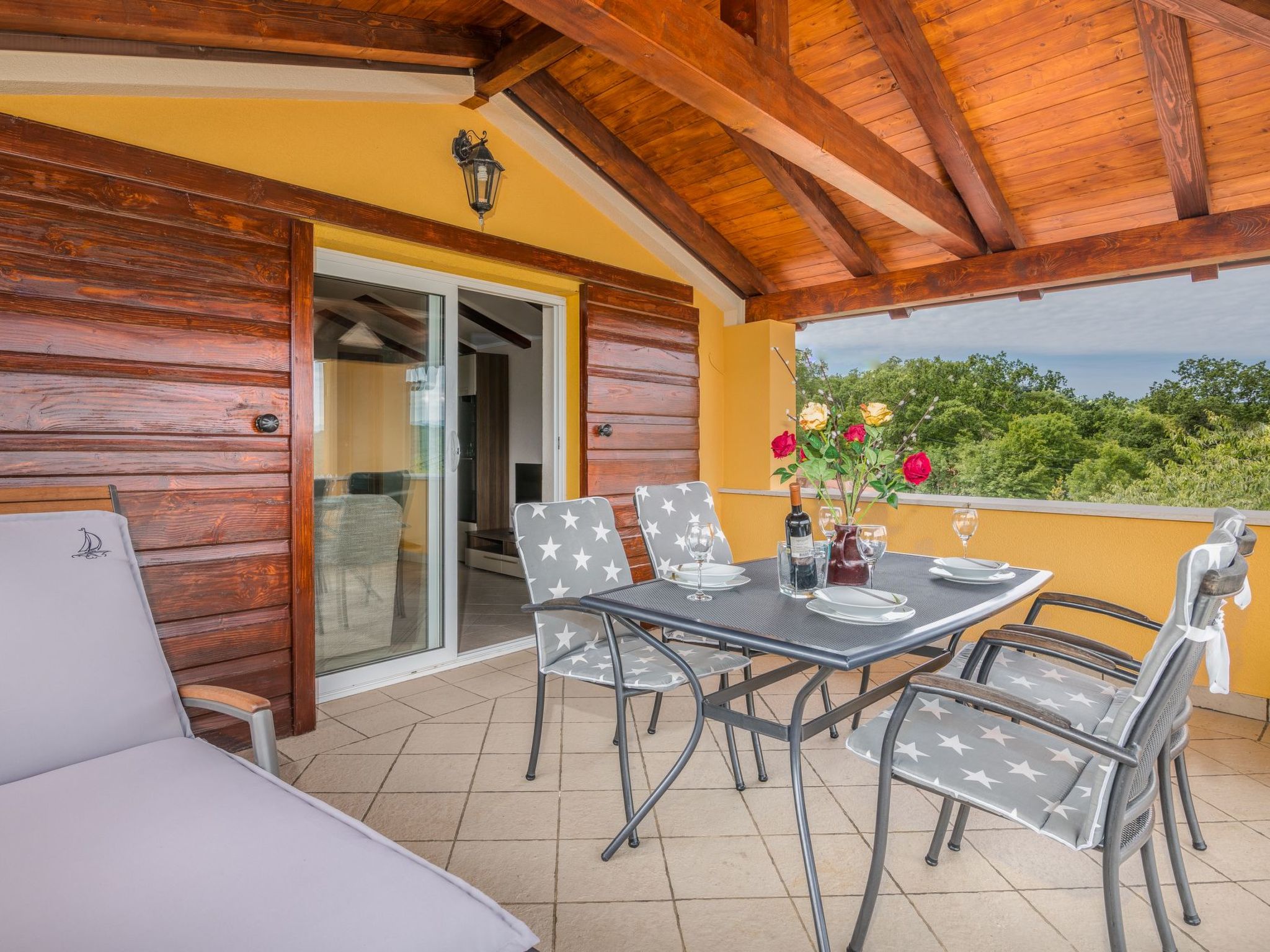 Appartement in Soline mit Großer Terrasse-Dedans