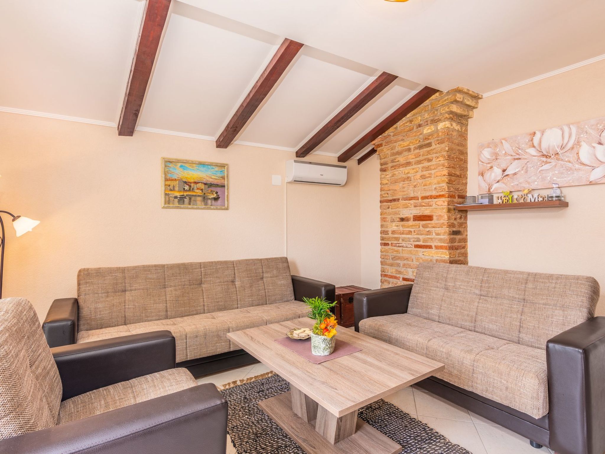 Appartement in Soline mit Großer Terrasse-Dedans