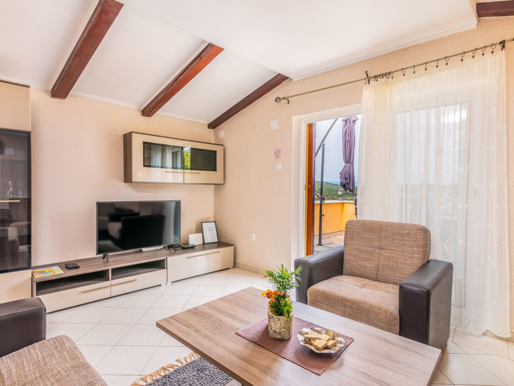 Appartement in Soline mit Großer Terrasse-Dedans