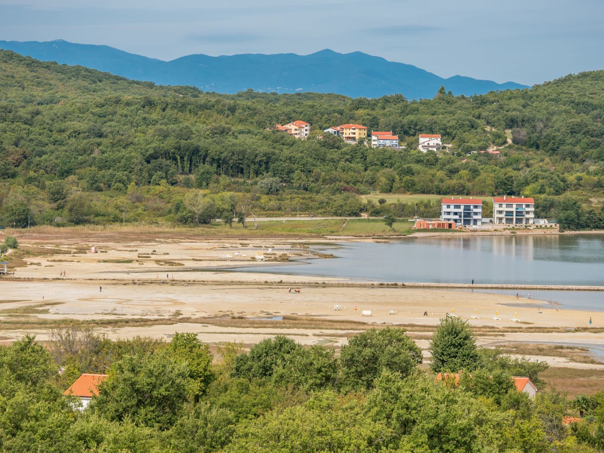 Appartement in Soline mit Großer Terrasse-Dedans