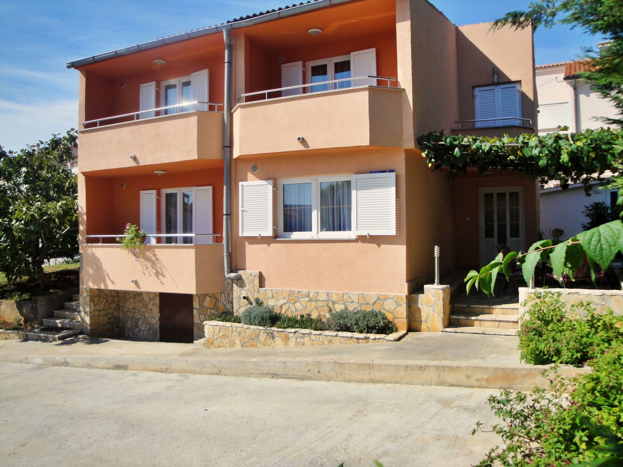 Apartment Nidisa-Dedans