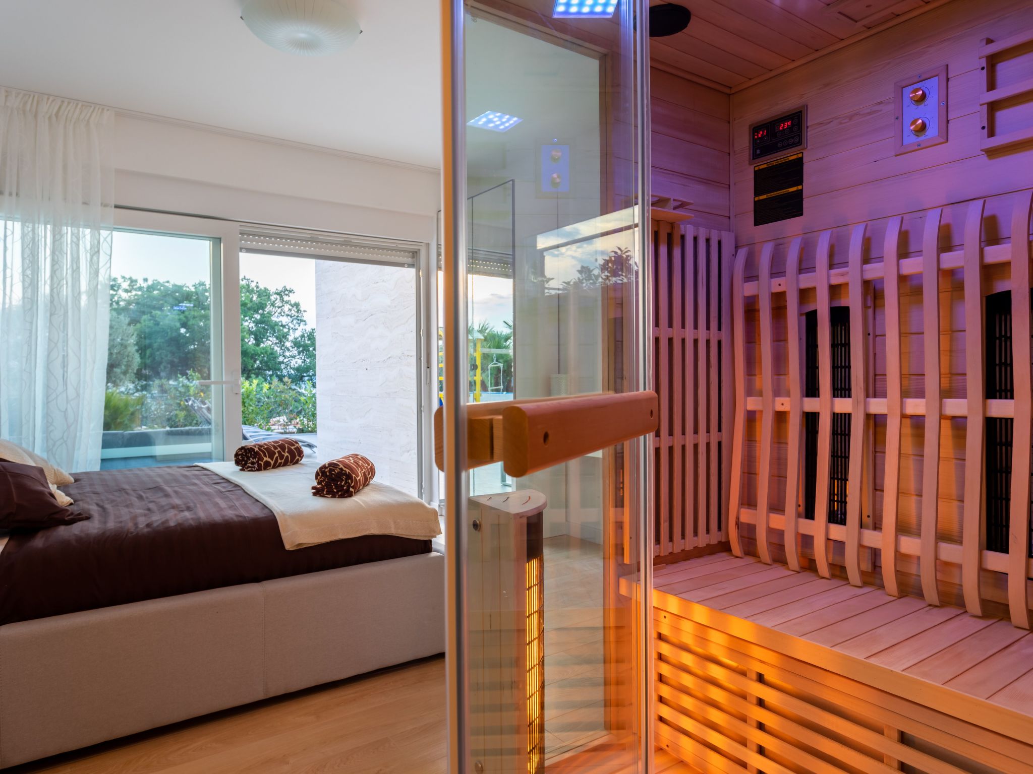 Villa Zara-Image-tags.info