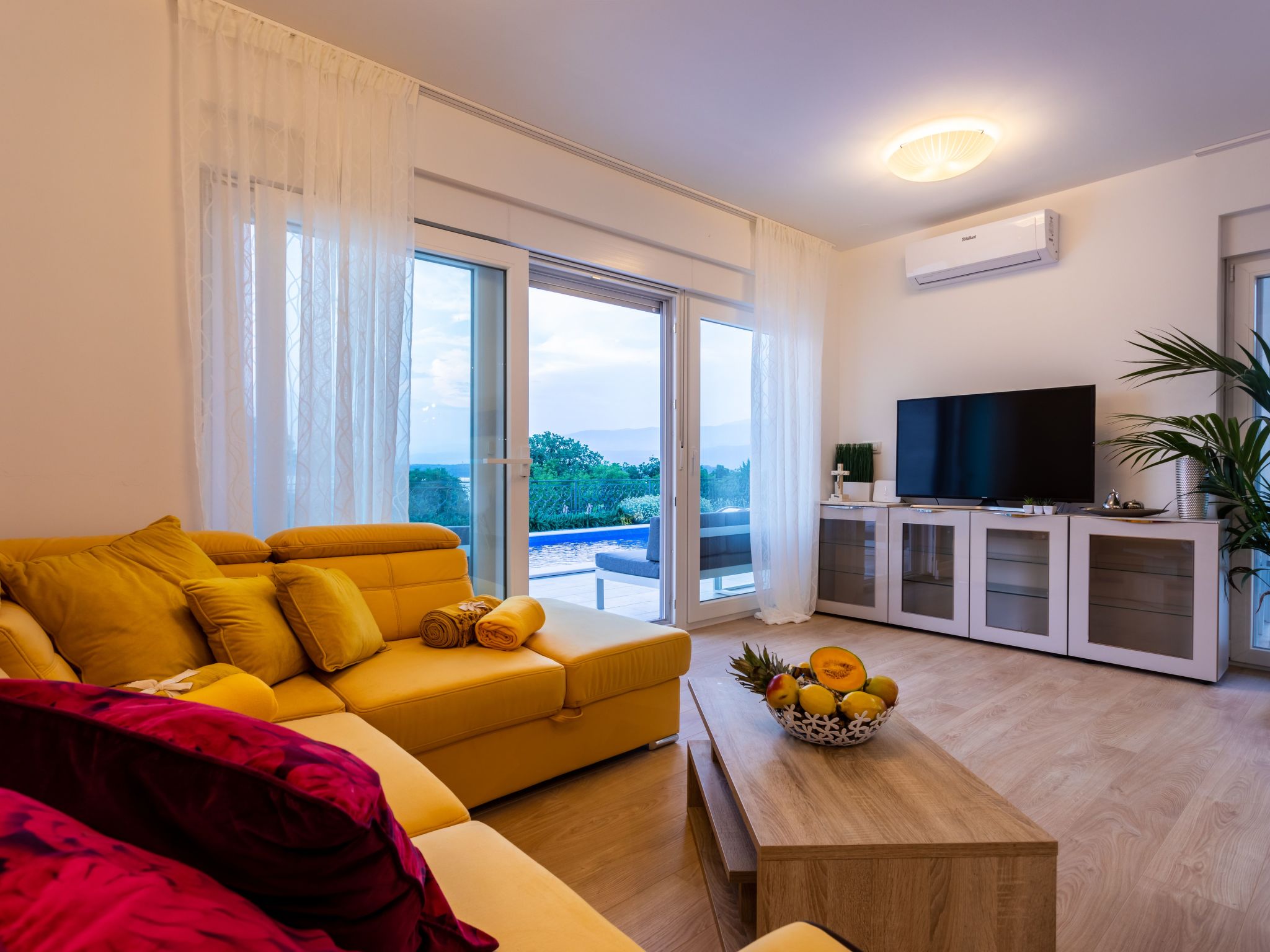 Villa Zara-Image-tags.info