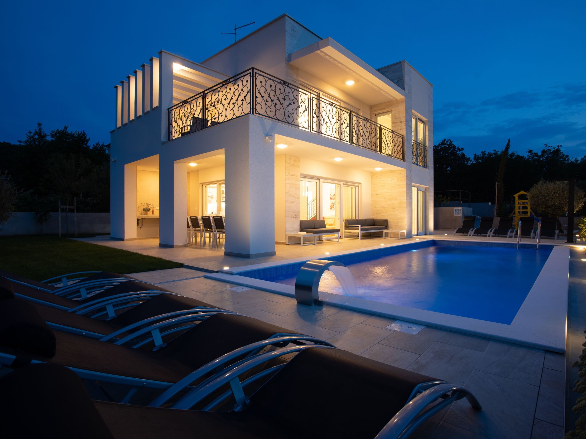 Villa Zara-Image-tags.info