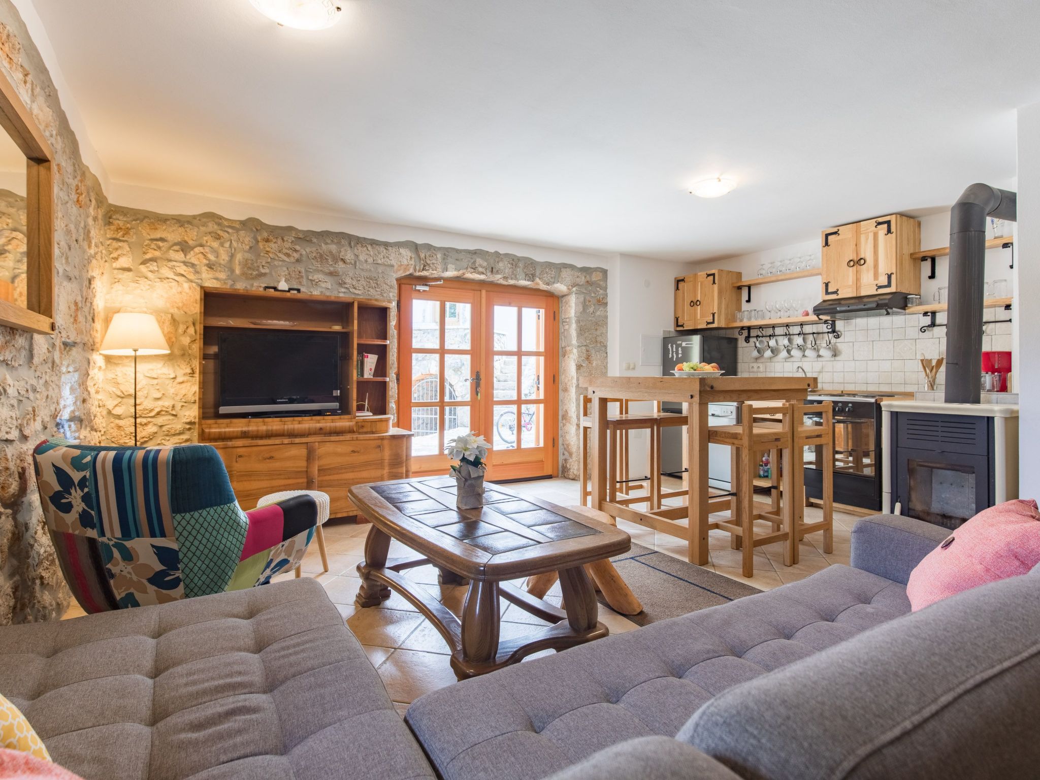 "Villa Nadia" mit eigenem Pool