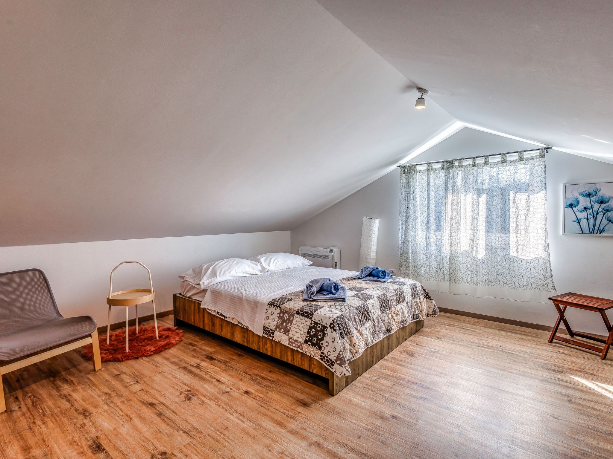 Medna B6-Image-tags.info