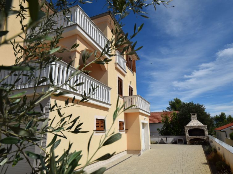 4-persoons appartement aan zee in Čižići, Krk in Krk/Čižići