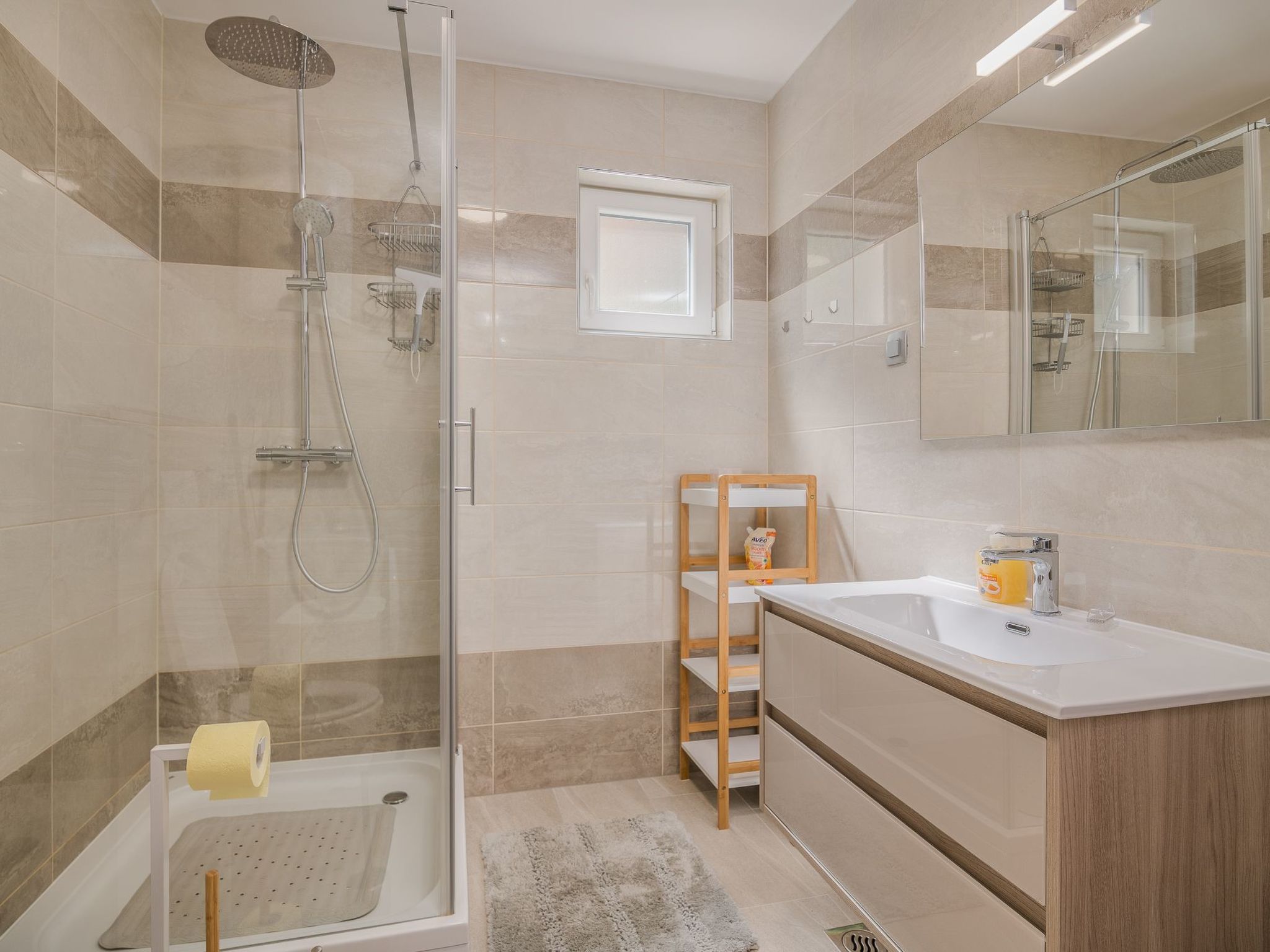 Lana-Image-tags.info