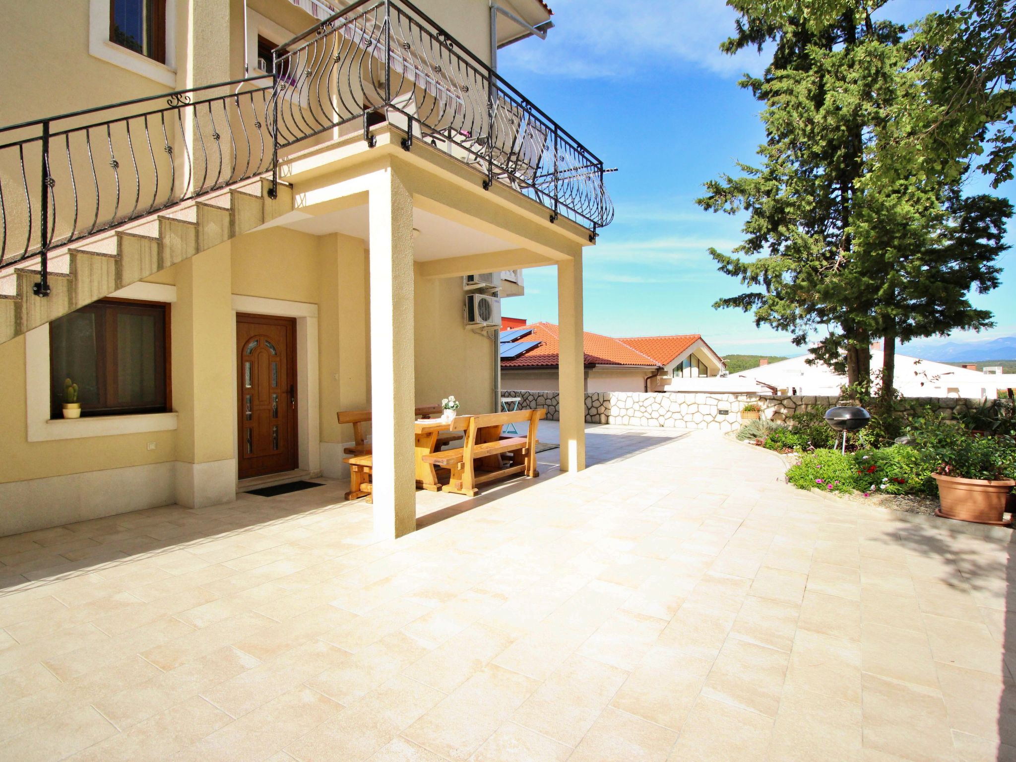 Apartment Ivanka-Dedans