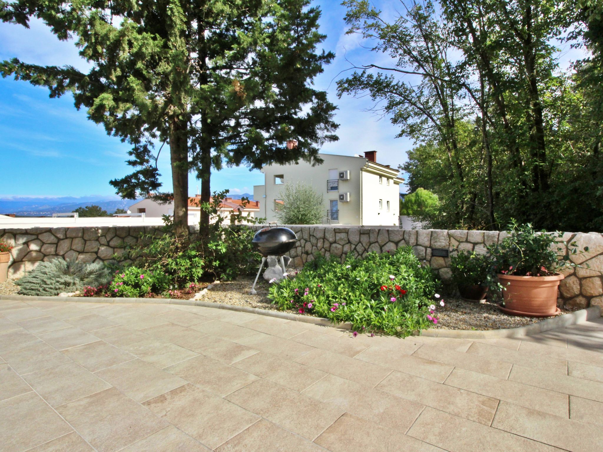 Apartment Ivanka-Dedans