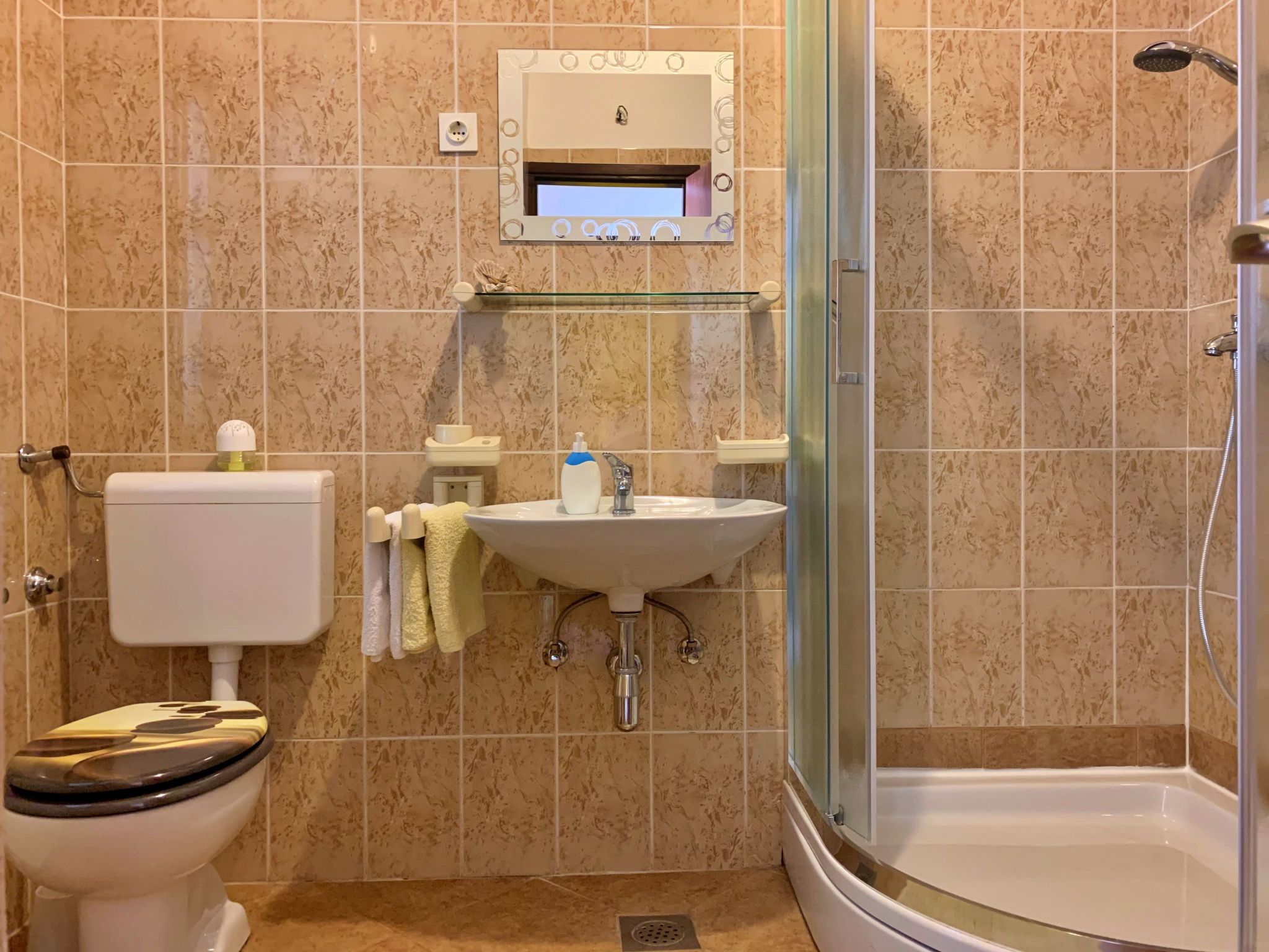 Apartment Santic-Dedans