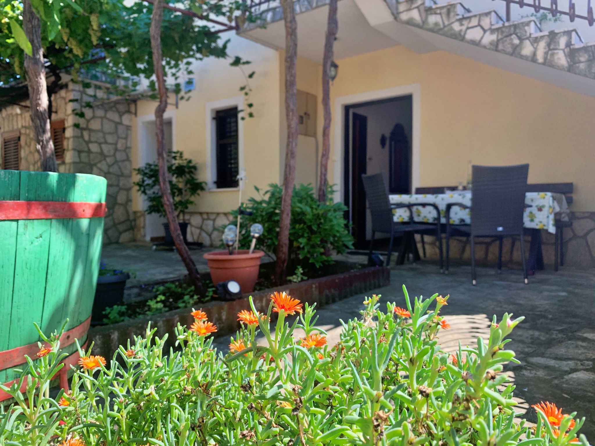 Apartment Santic-Dedans