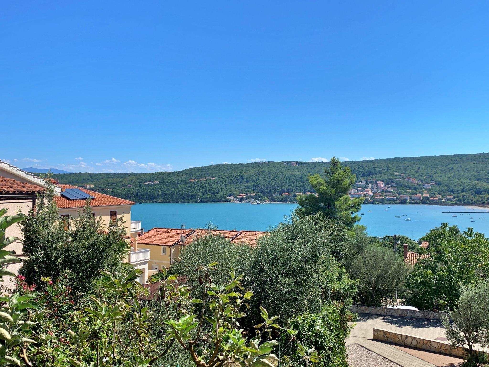 Apartment Santic-Dedans