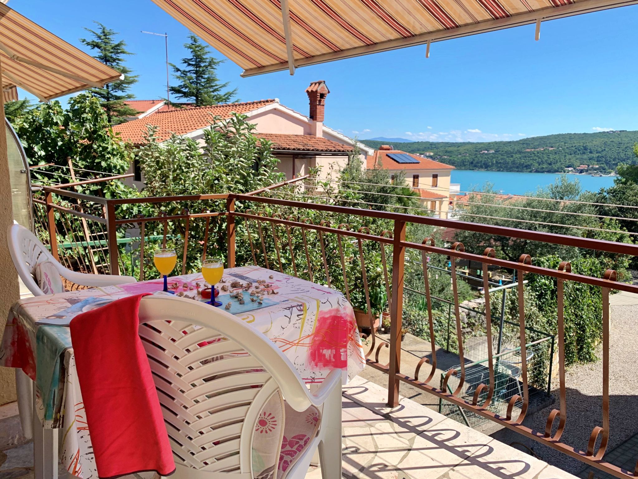 Apartment Santic-Dedans