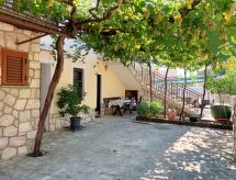 Vrijstaand appartement Santic op 450 meter van het strand in Čižići, Krk - thumbnail 4