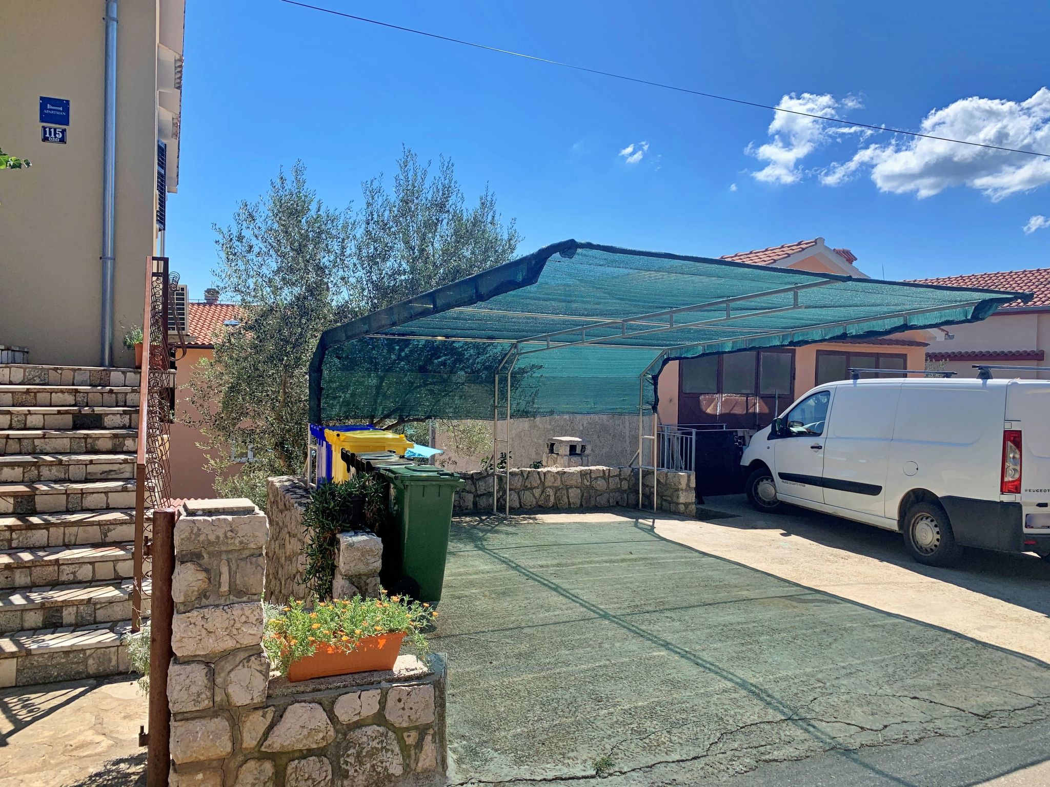 Apartment Santic-Dedans