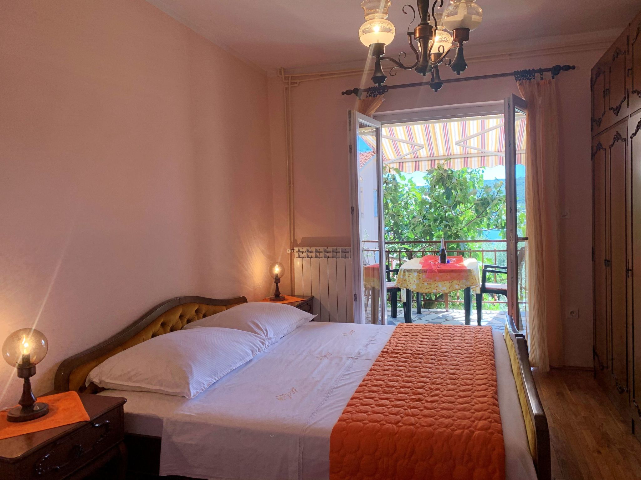 Apartment Santic-Dedans